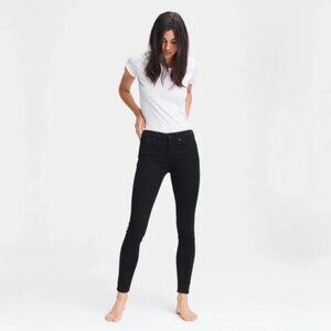 Rag & Bone cate mid rise skinny jean in no fade black, size 26